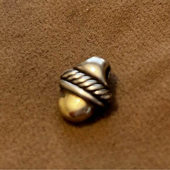 David Yurman 2 tone acorn pendant - Picture 2 of 6